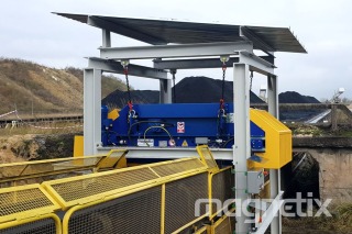 Electromagnetic separator - raw material receiving facility (close-up).