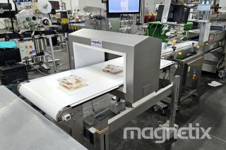 Metal detector - control of ready meals (catering) for metal.